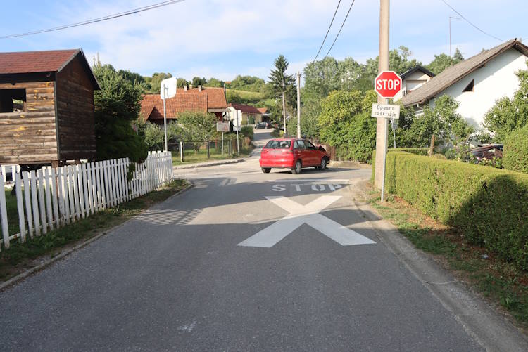 Slika /PU_ZG/slike/PUZ/2025/SRPANJ/23072025 PROMETNA NESREĆA U ZAPREŠIĆU/FOTO1.jpg